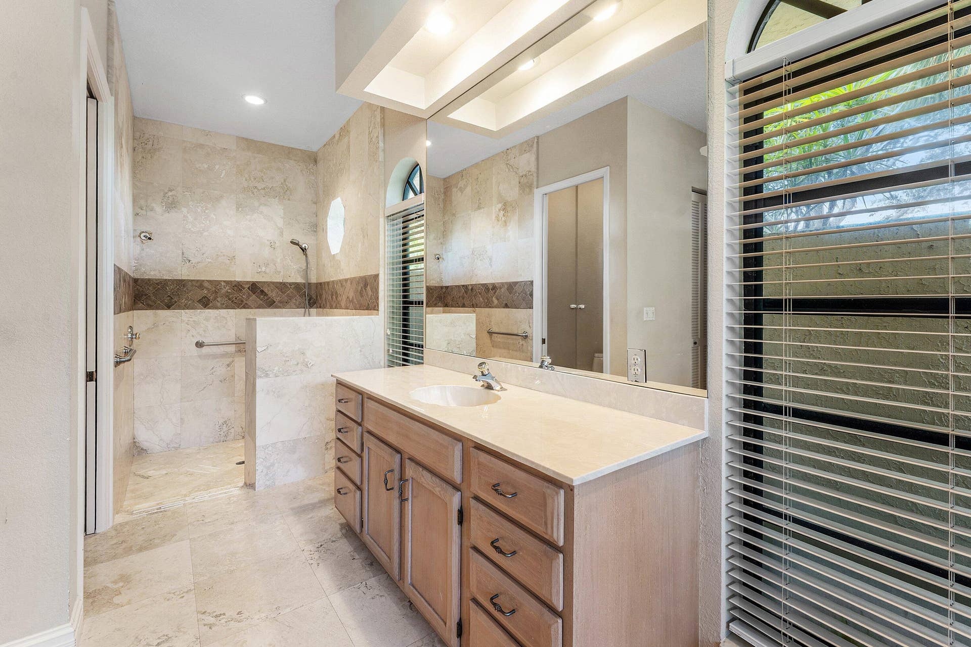 10126 SE ROYAL TERN Way, Jupiter, FL 33469 028-10126SoutheastRoyalTernWay-Tequesta-