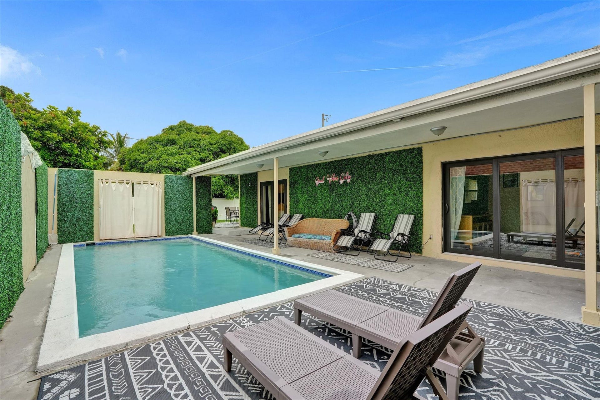 1711 NE 2ND Terrace, Pompano Beach, Pompano Beach, FL 33060 Photo 2