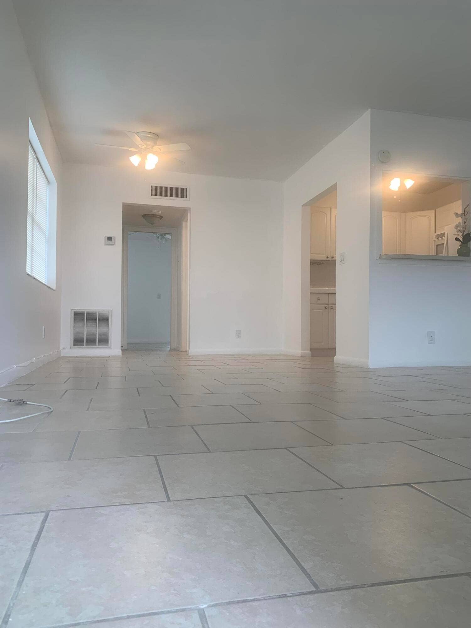 137 Coventry F, West Palm Beach, FL 33417 IMG_4308
