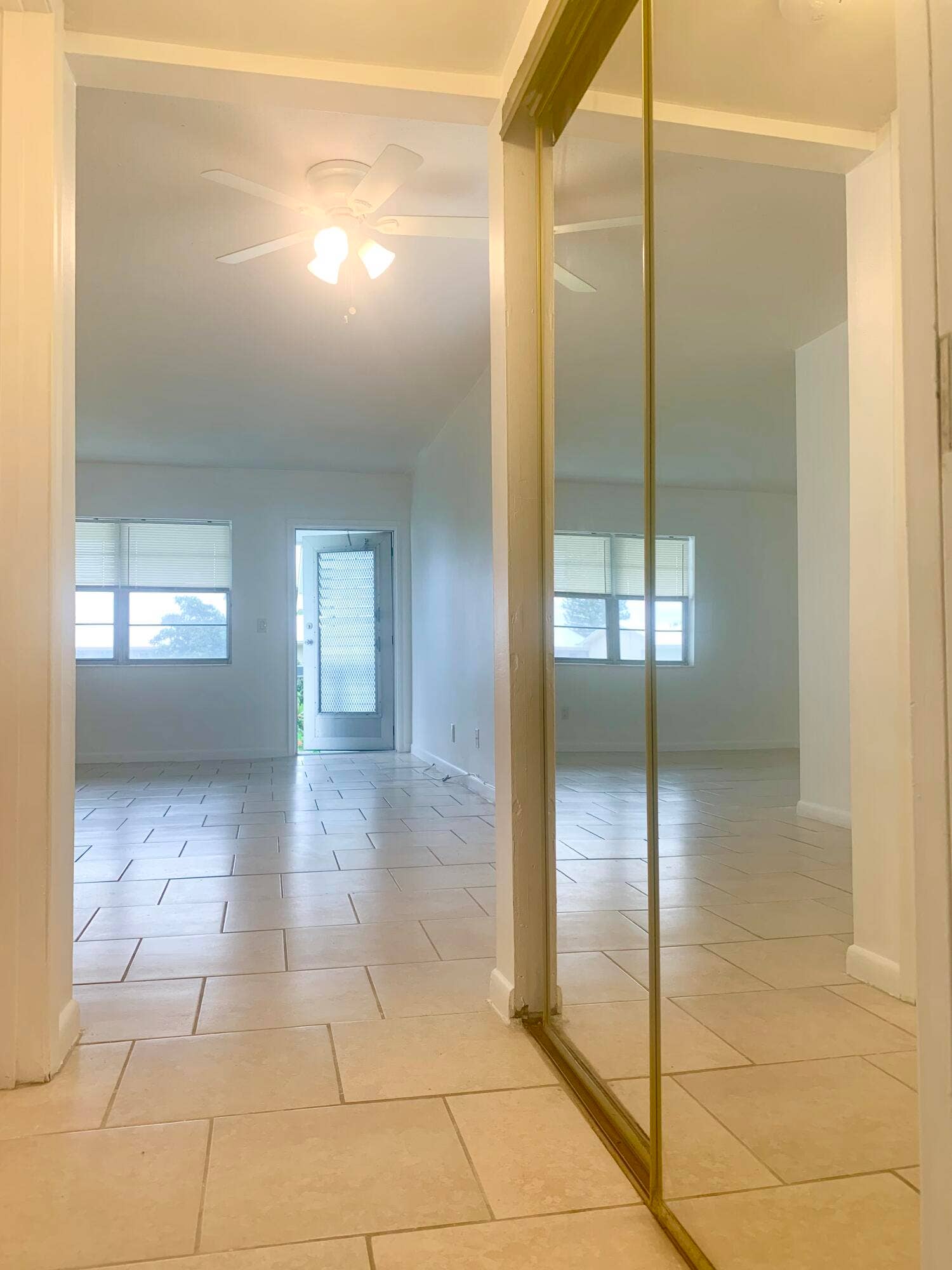 137 Coventry F, West Palm Beach, FL 33417 IMG_4363 (2)
