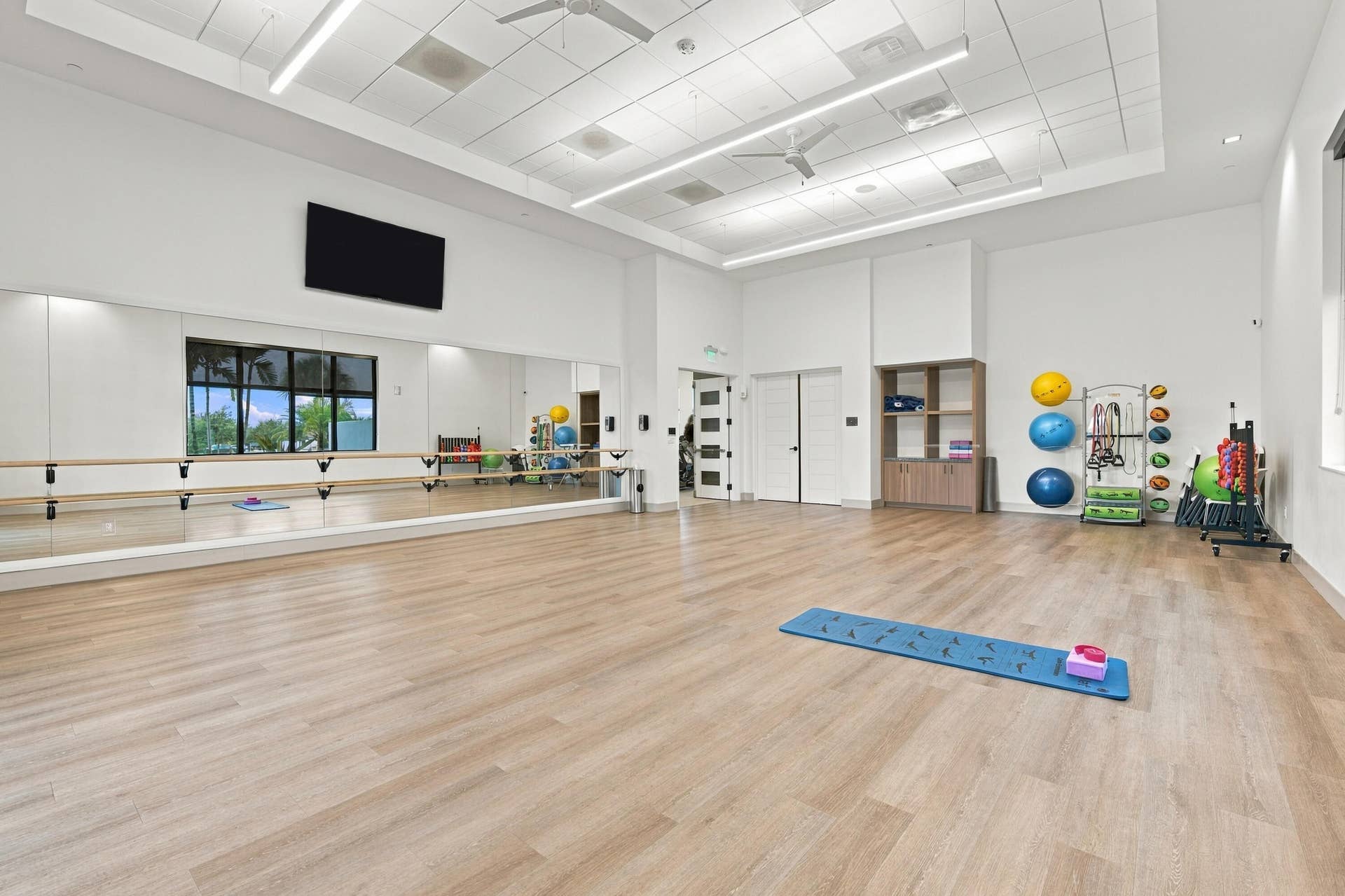 4931 Rivo Alto Circle, Westlake, FL 33470 Cresswind clubhouse fitness yoga and Zumba room