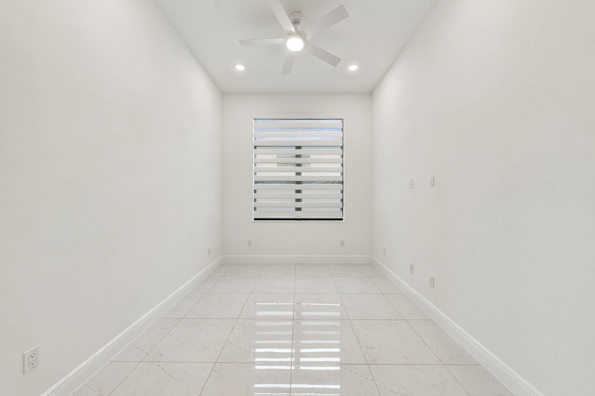 4931 Rivo Alto Circle, Westlake, FL 33470 Flex room with raised tv outlet, ceiling fan and zebra blinds/Office/4th bedroom