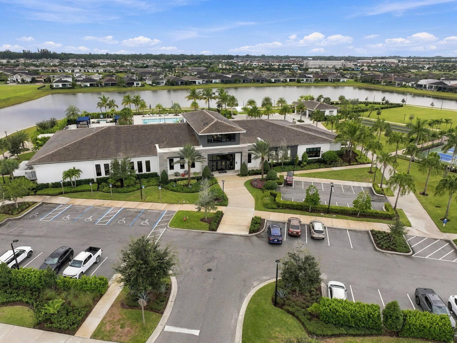 4931 Rivo Alto Circle, Westlake, FL 33470 Cresswind clubhouse and ameneites