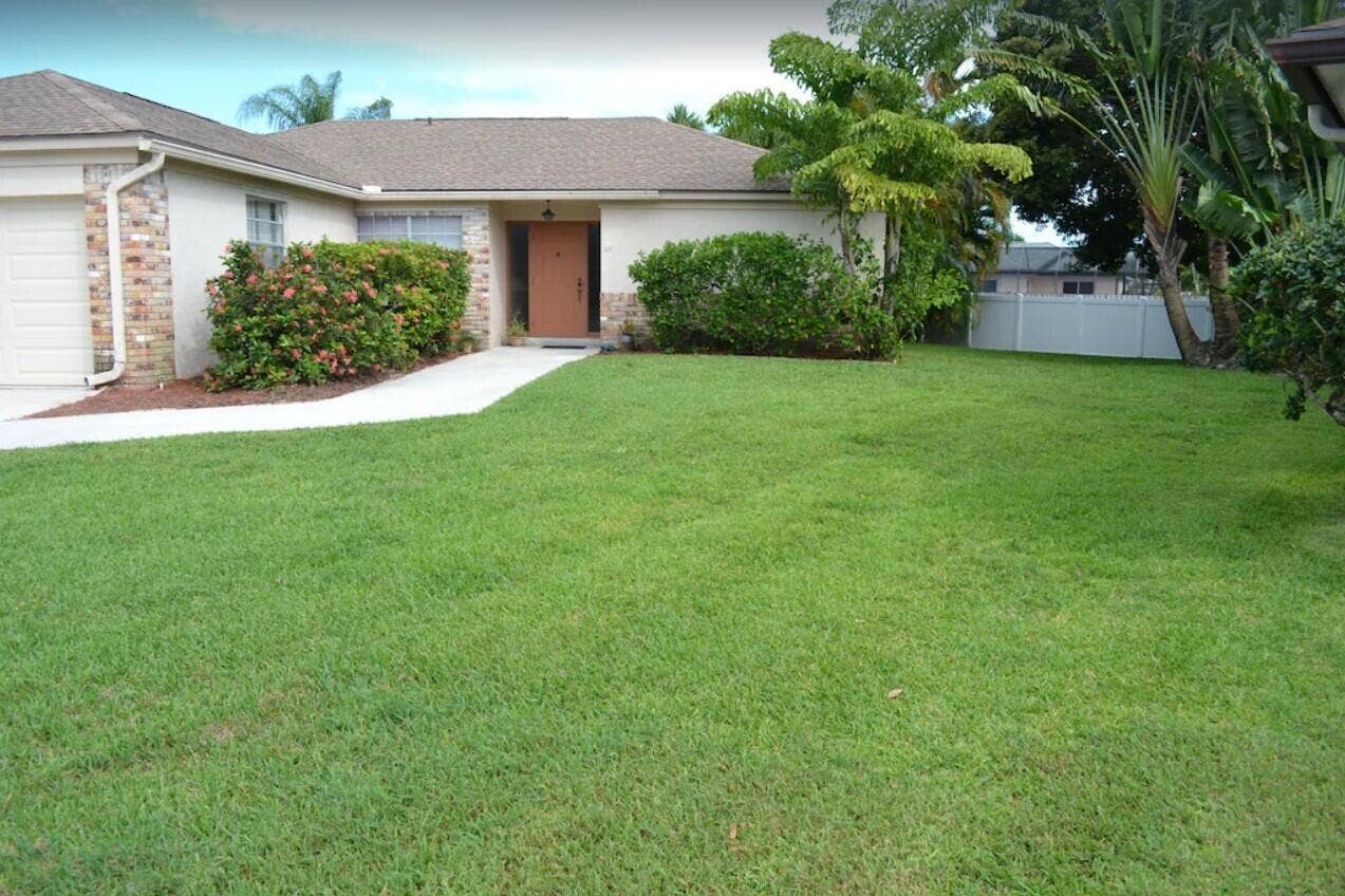 169 Arrowhead Circle, Jupiter, Jupiter, FL 33458 20220406122223199491000000-o