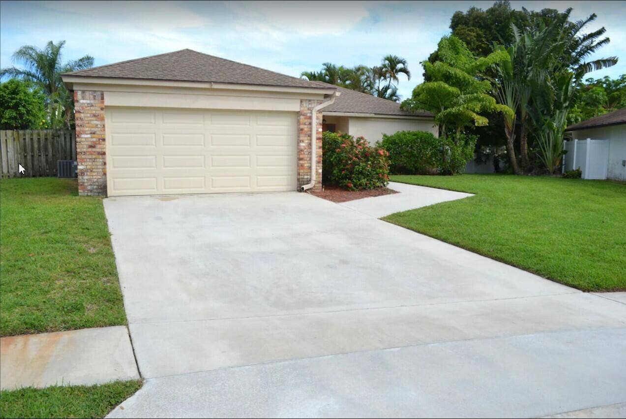 169 Arrowhead Circle, Jupiter, Jupiter, FL 33458 20210903135740827893000000-o
