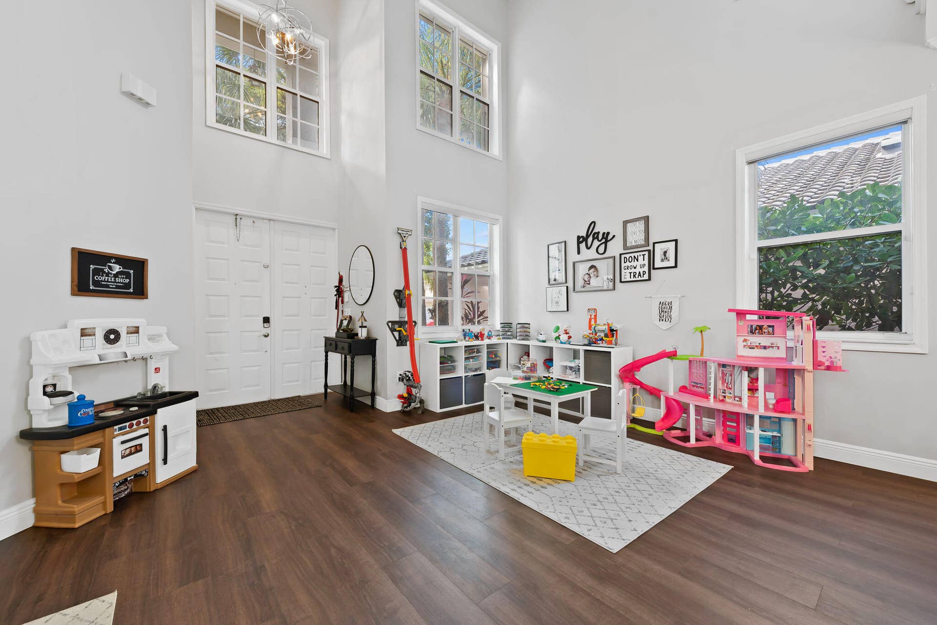 Double height living room ceilings