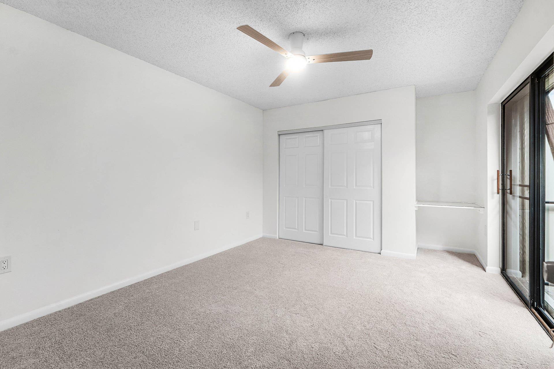 019-120212thLane-PalmBeachGardens-FL-334