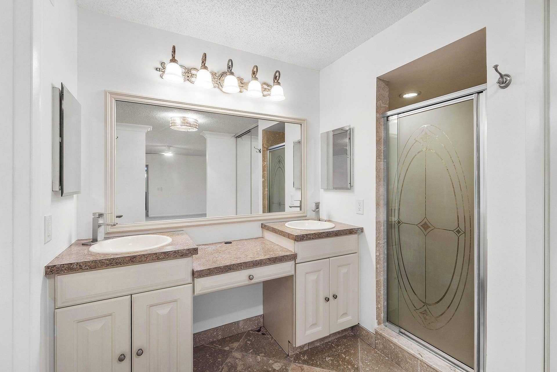 025-120212thLane-PalmBeachGardens-FL-334