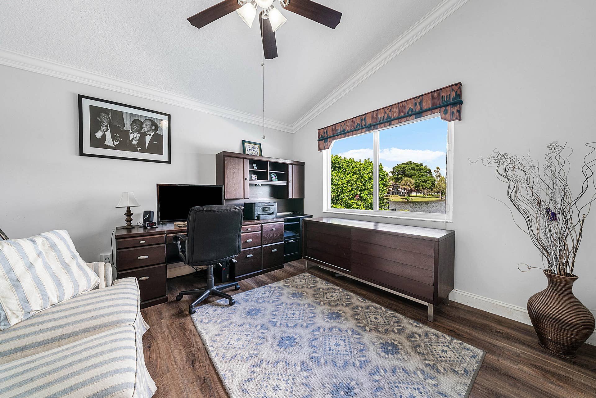 9 Aspen Court, Boynton Beach, FL 33436 Office / Poss 4th Bedroom