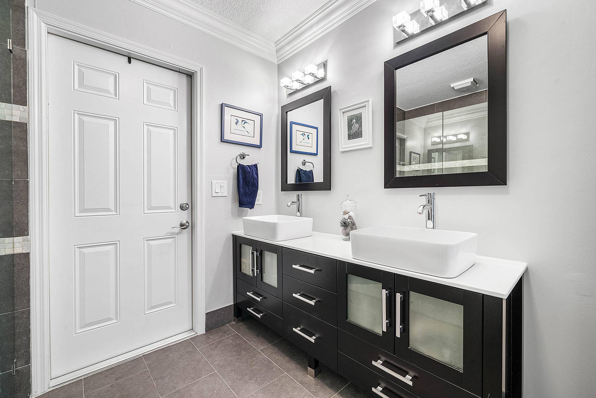 9 Aspen Court, Boynton Beach, FL 33436 Third Updated Bath/Cabana Bath
