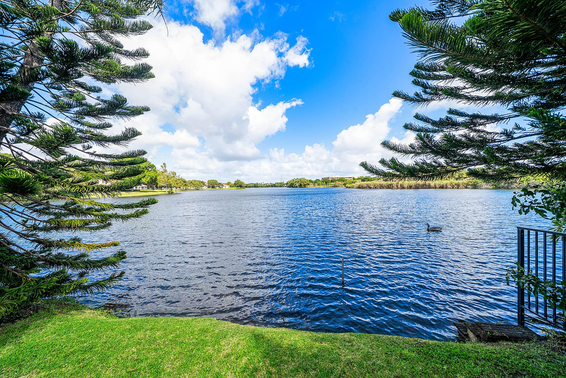 9 Aspen Court, Boynton Beach, FL 33436 Lake Views 2