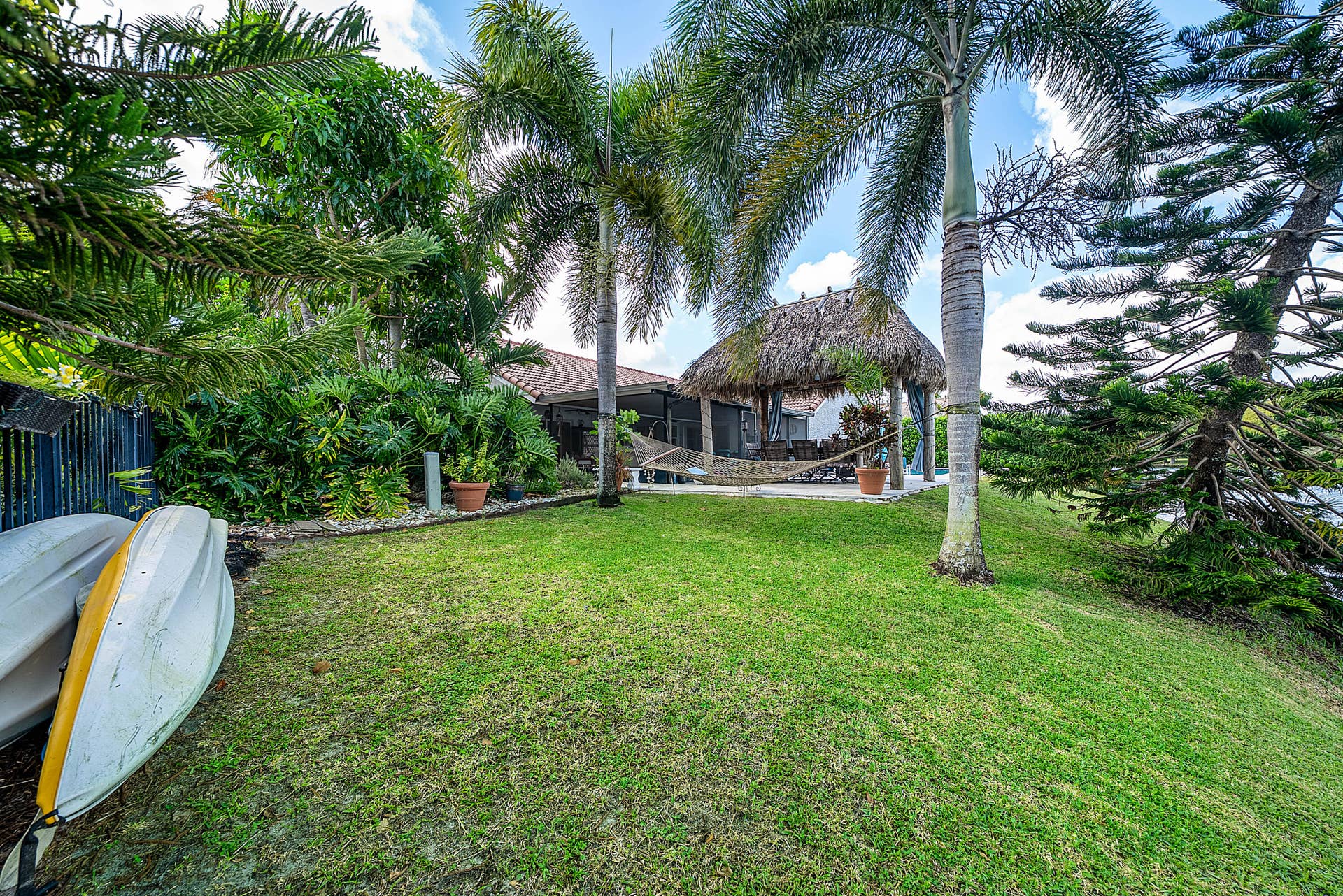 9 Aspen Court, Boynton Beach, FL 33436 Backyard views