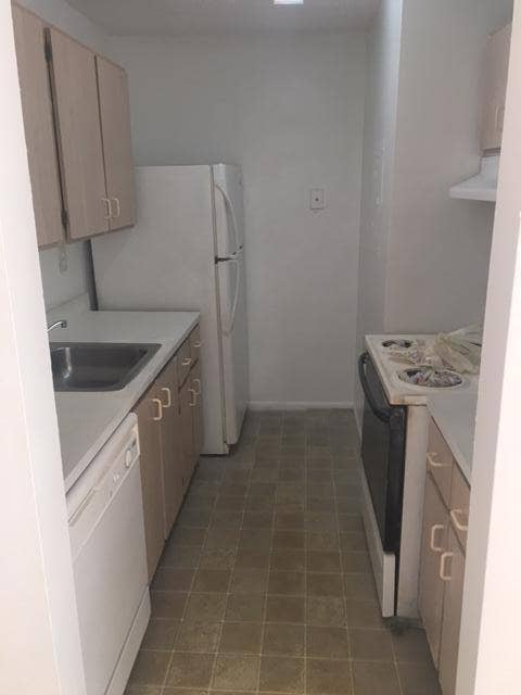 1201 LAKE VICTORIA Drive, #L, West Palm Beach, FL 33411 IMG_2275