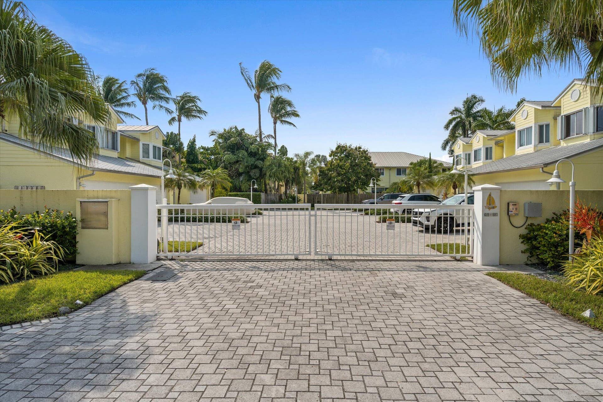604 SW 8TH Avenue, Fort Lauderdale, FL 33315 22-604 SW 8th Ave, Fort Lauderdale-16