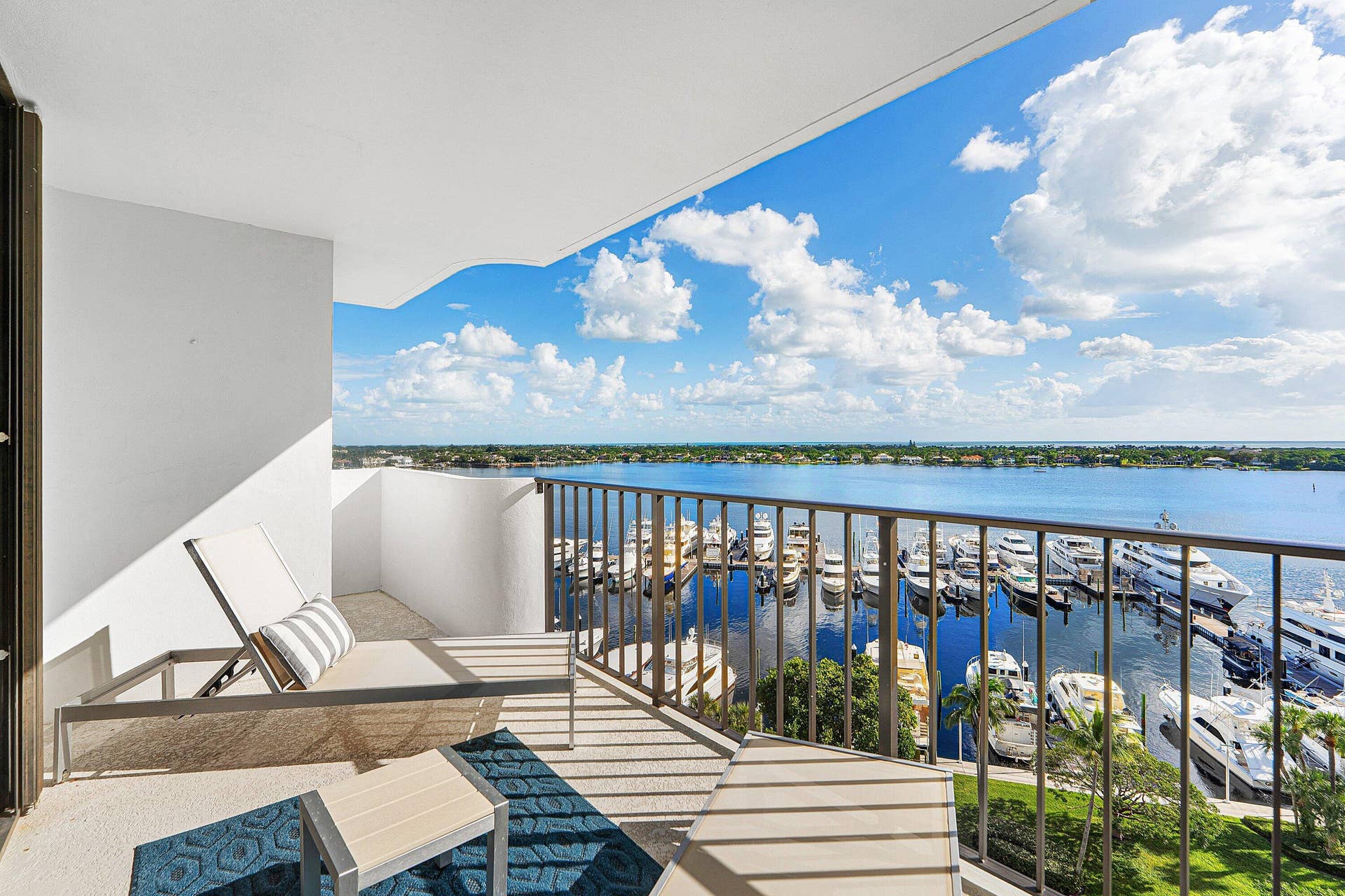 1200 Marine Way, #902, North Palm Beach, FL 33408 1