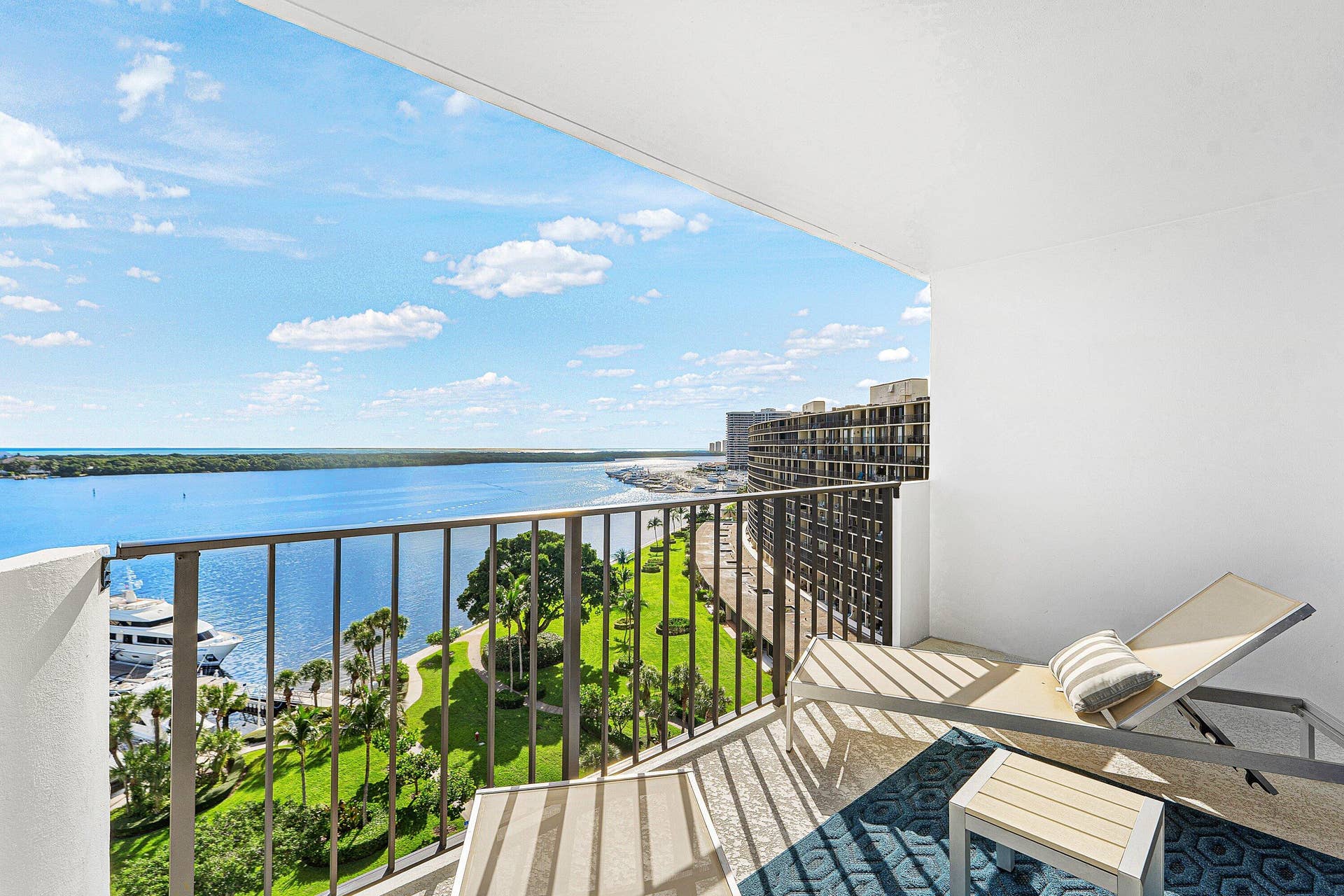 1200 Marine Way, #902, North Palm Beach, FL 33408 2