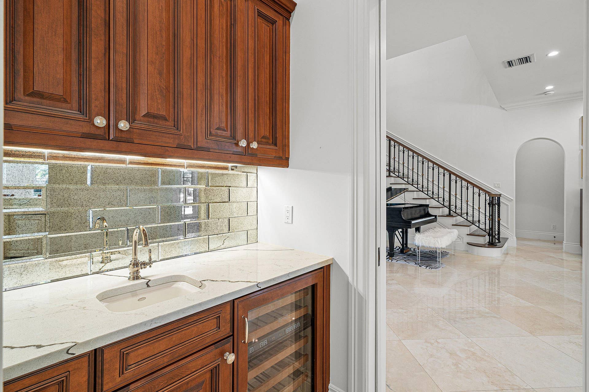 540 GOLDEN HARBOUR Drive, Boca Raton, FL 33432 019-540GoldenHarbourDrive-BocaRaton-FL-3