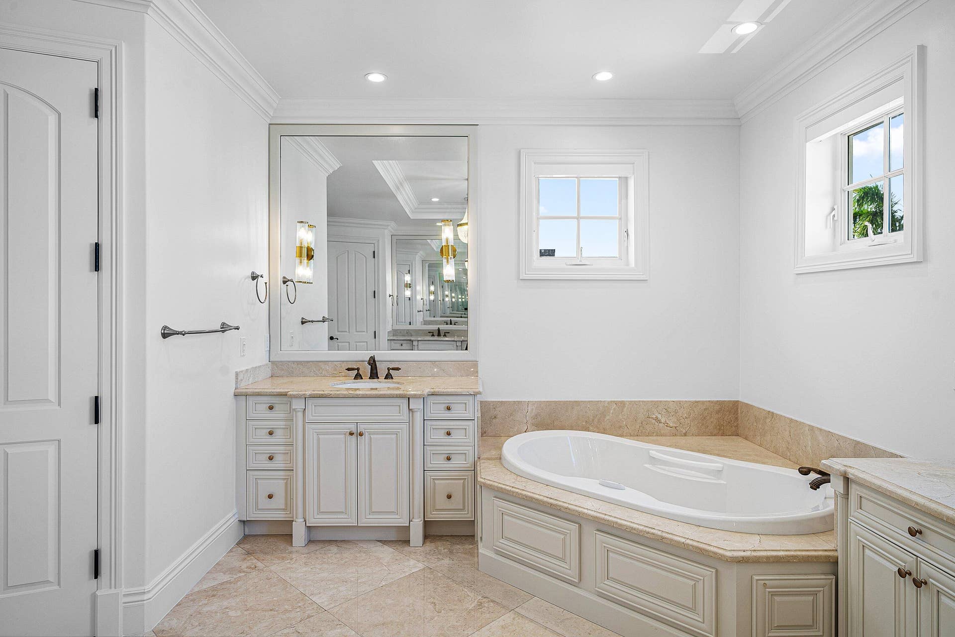 540 GOLDEN HARBOUR Drive, Boca Raton, FL 33432 040-540GoldenHarbourDrive-BocaRaton-FL-3
