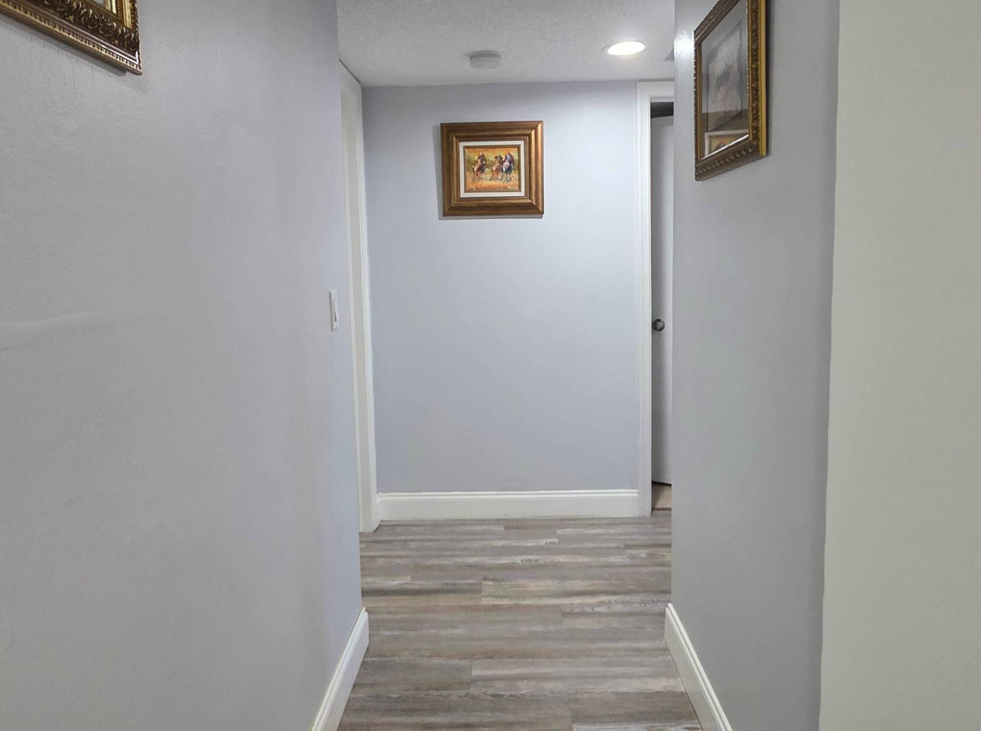 7556 STIRLING Road, #118, Davie, FL 33024 Hallway