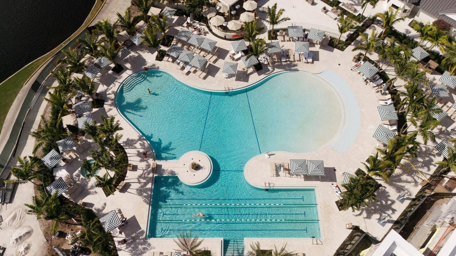 Club rendering - Pool2