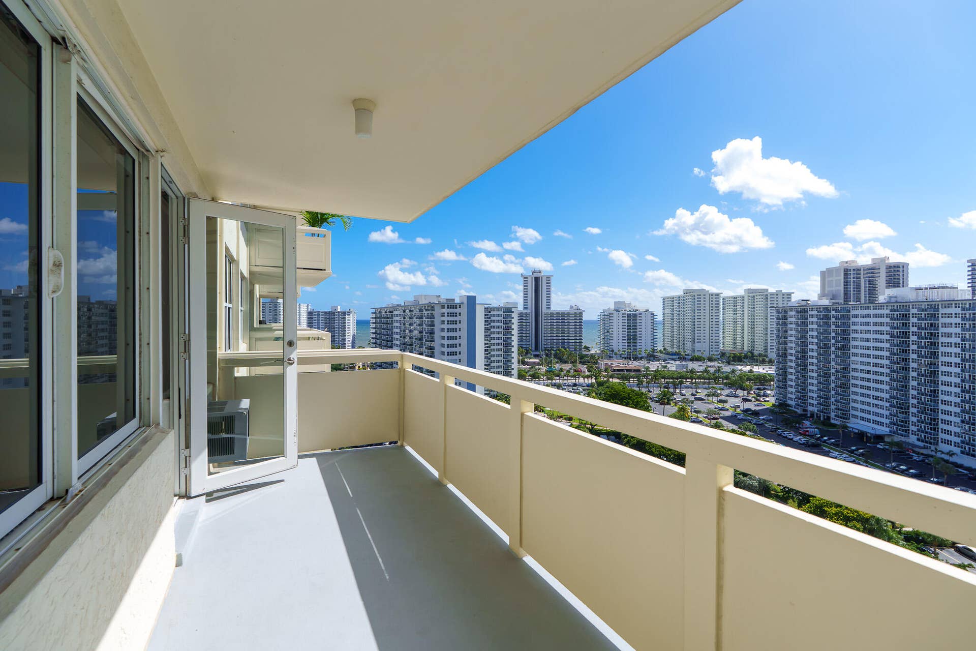 3200 NE 36th Street, #1618, Fort Lauderdale, FL 33308 DSC05254