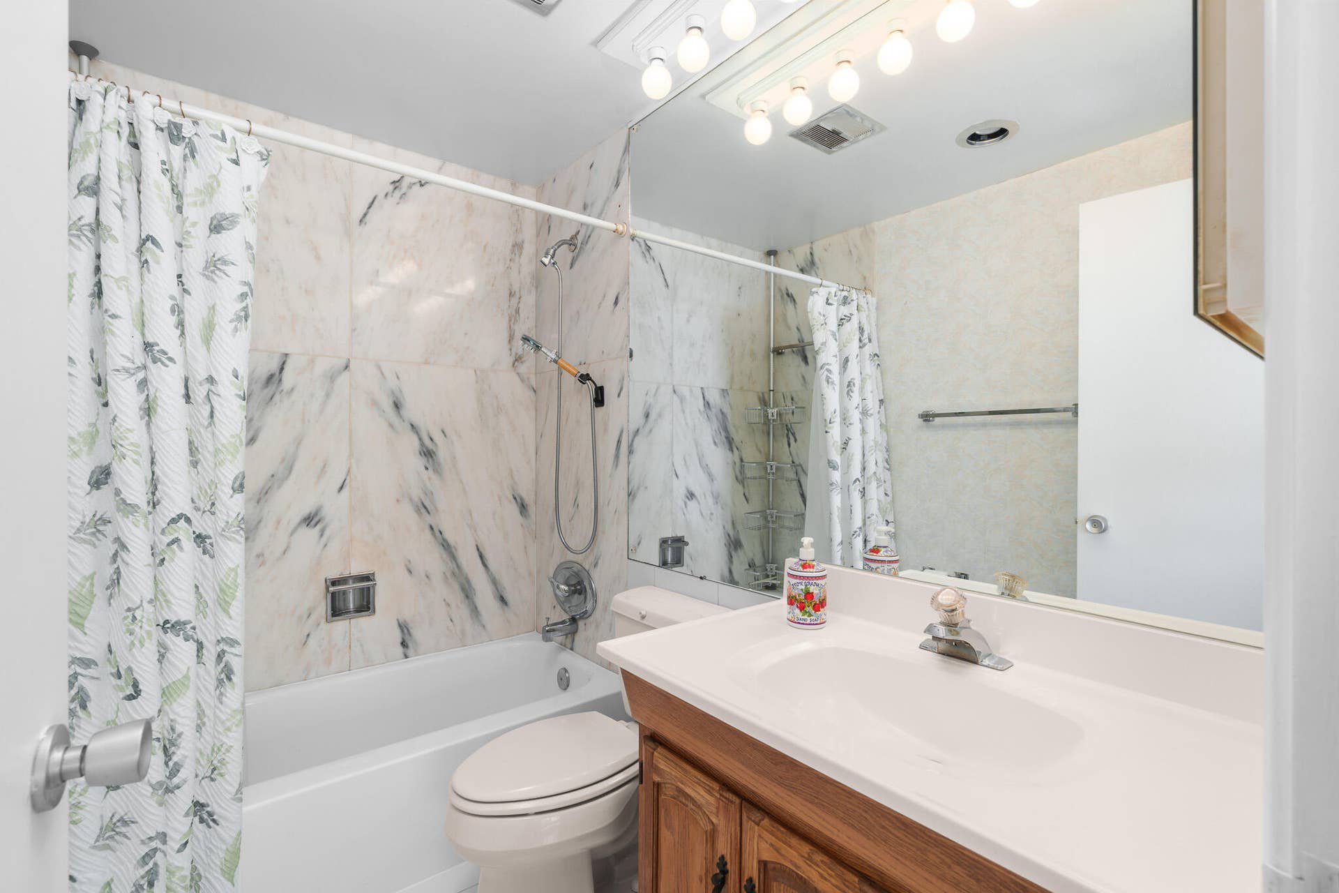 3200 NE 36th Street, #1618, Fort Lauderdale, FL 33308 DSC05186