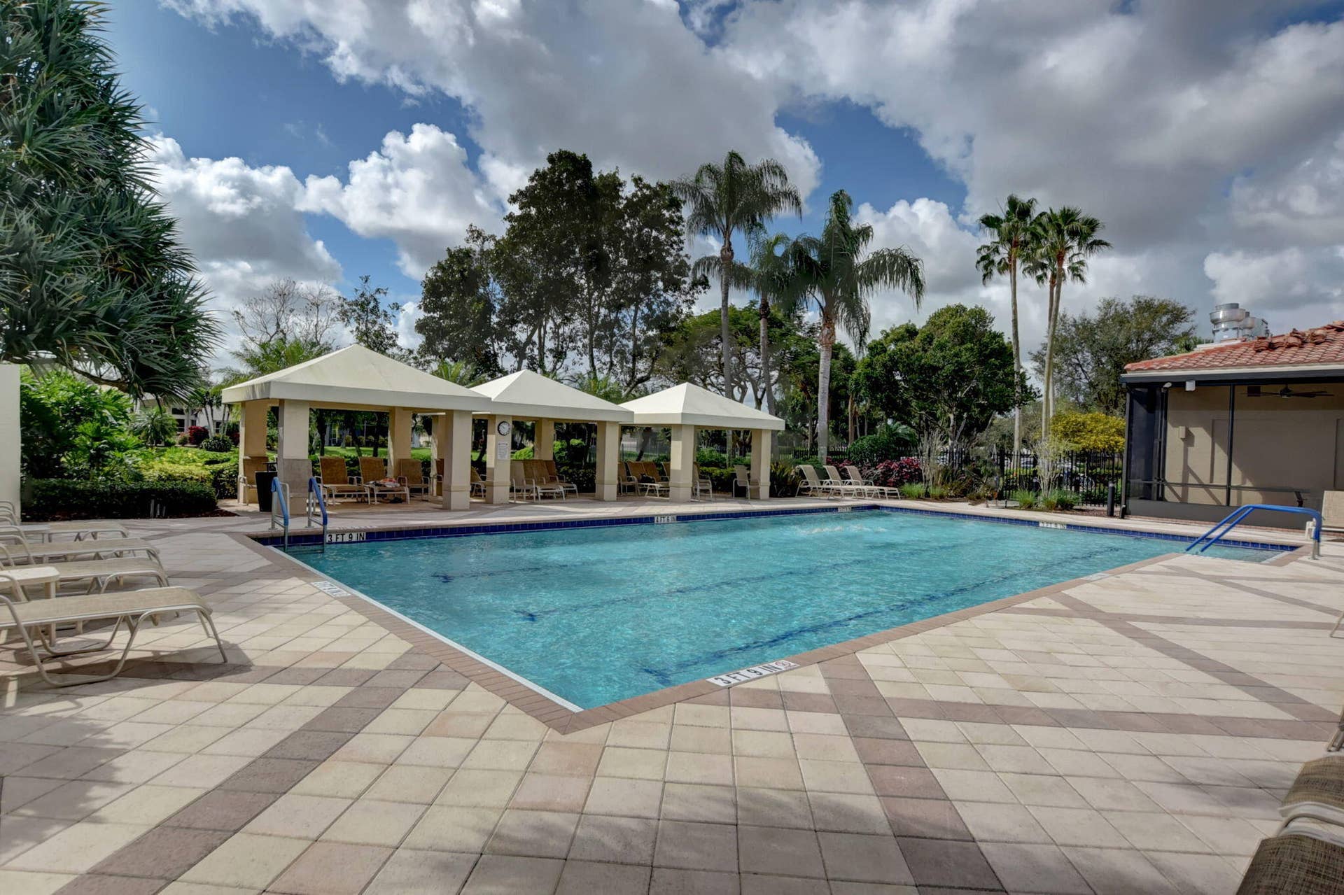 84-web-or-mls-51_valencia isles (13)