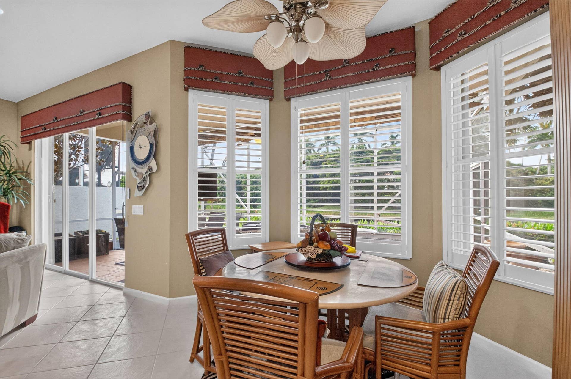 Breakfast Room