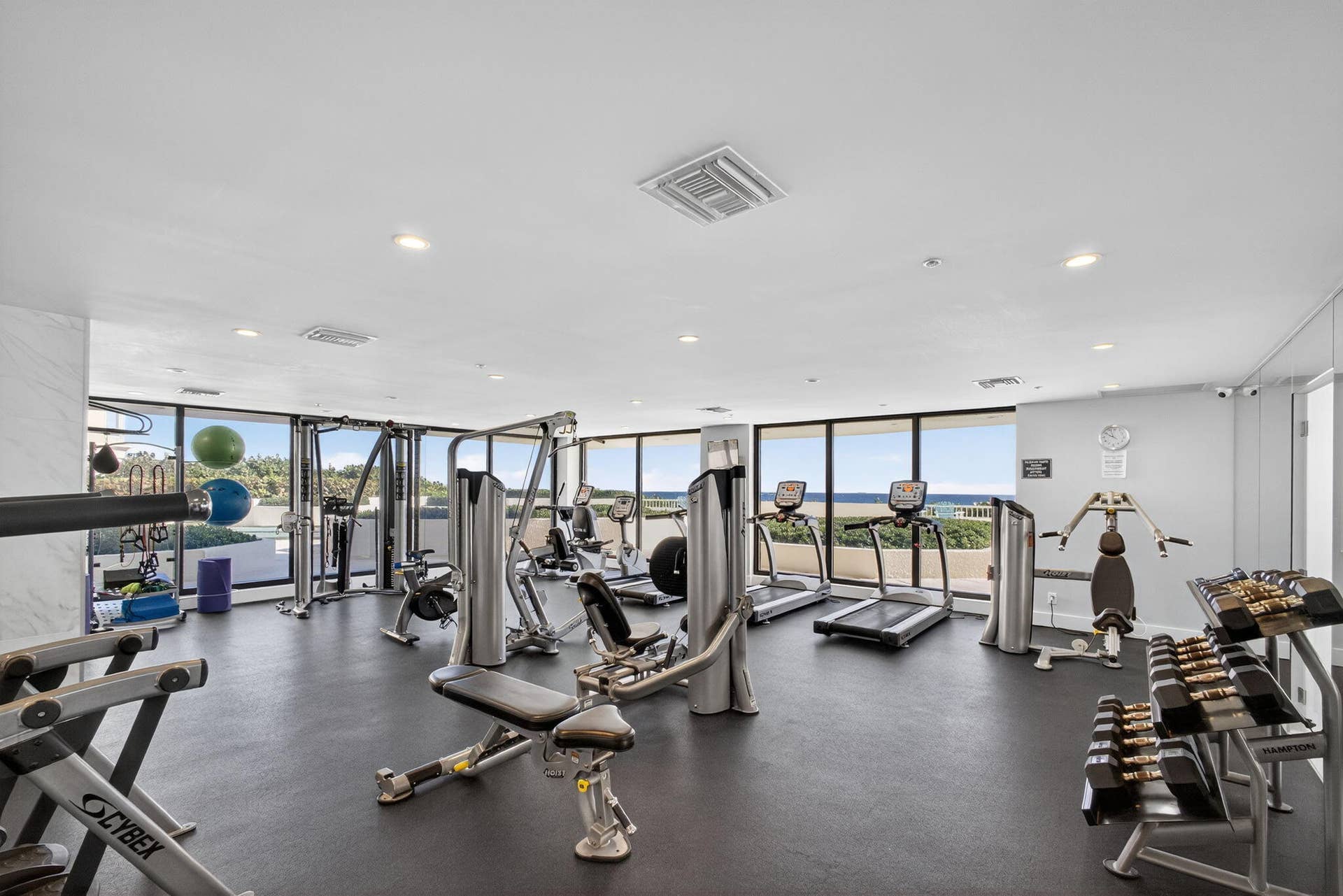 Gym 2 Saunas