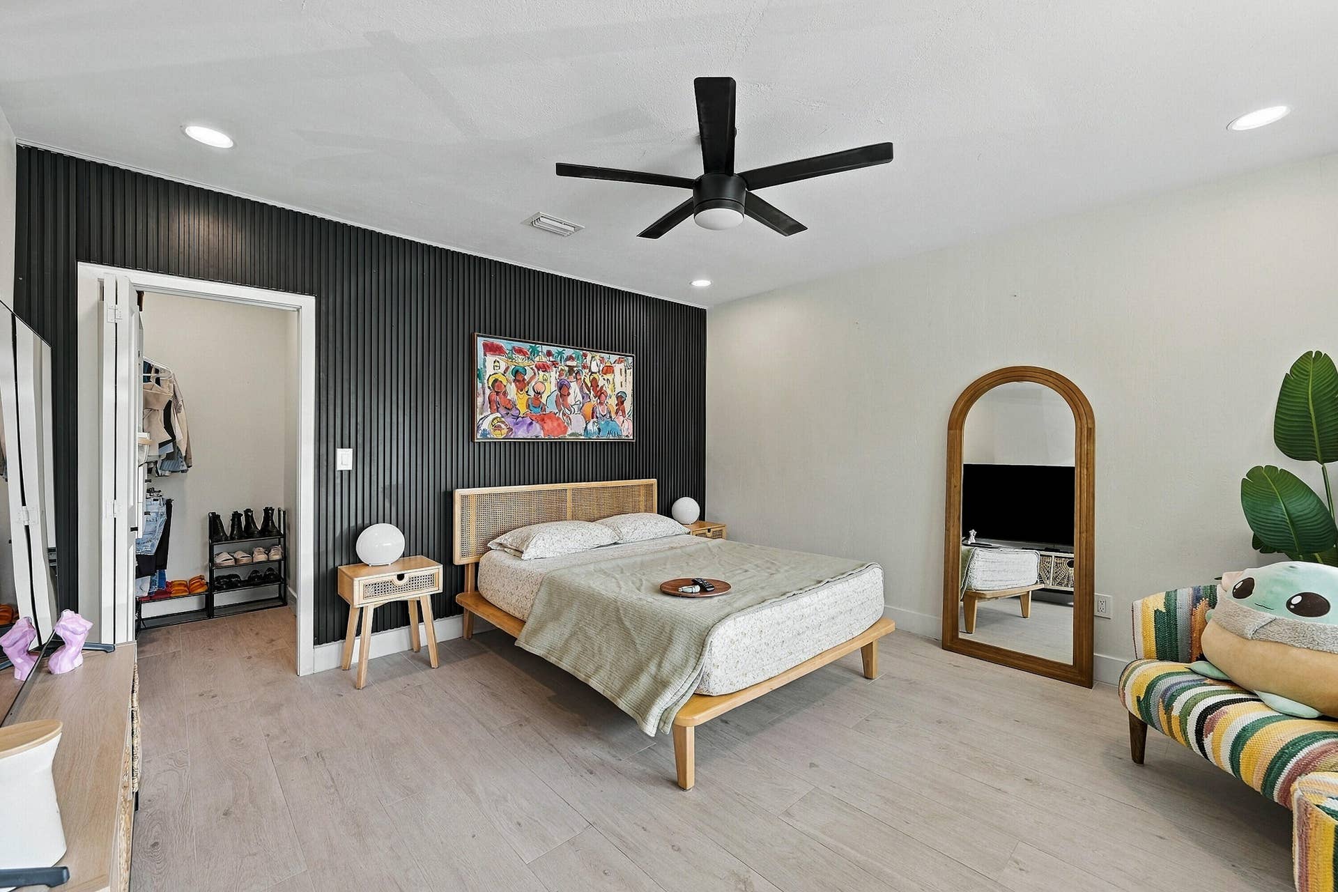501 NW 25TH Street, #A, Wilton Manors, FL 33311 04_primary bedroom