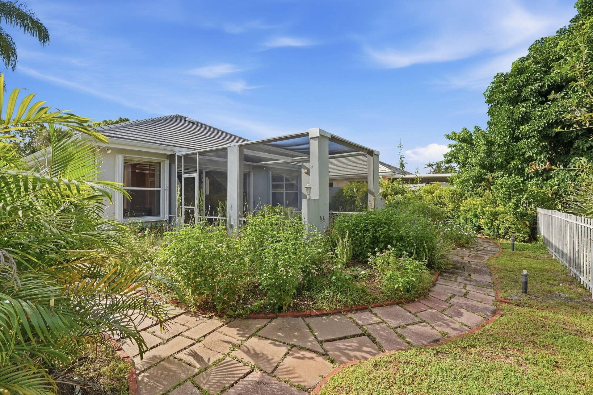 7492 SE MARSH FERN Lane, Hobe Sound, FL 33455 43-web-or-mls-7492_SE_Marsh_Fern_Lane_03