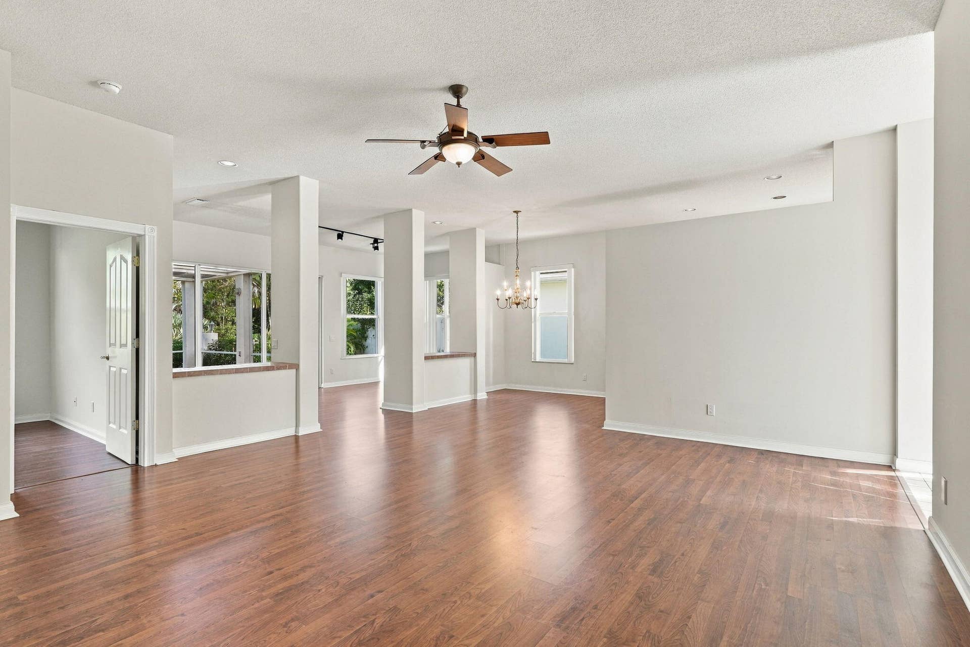 7492 SE MARSH FERN Lane, Hobe Sound, FL 33455 27-web-or-mls-7492_SE_Marsh_Fern_Lane_03