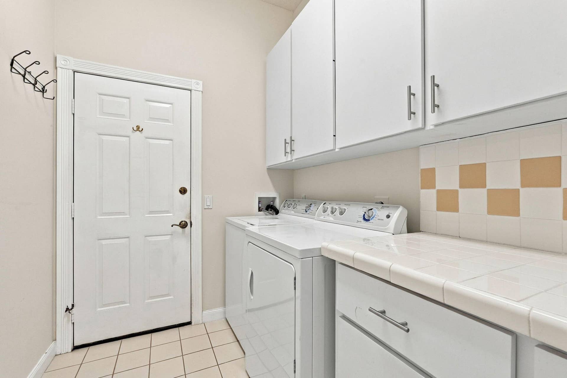 7492 SE MARSH FERN Lane, Hobe Sound, FL 33455 15-web-or-mls-7492_SE_Marsh_Fern_Lane_03