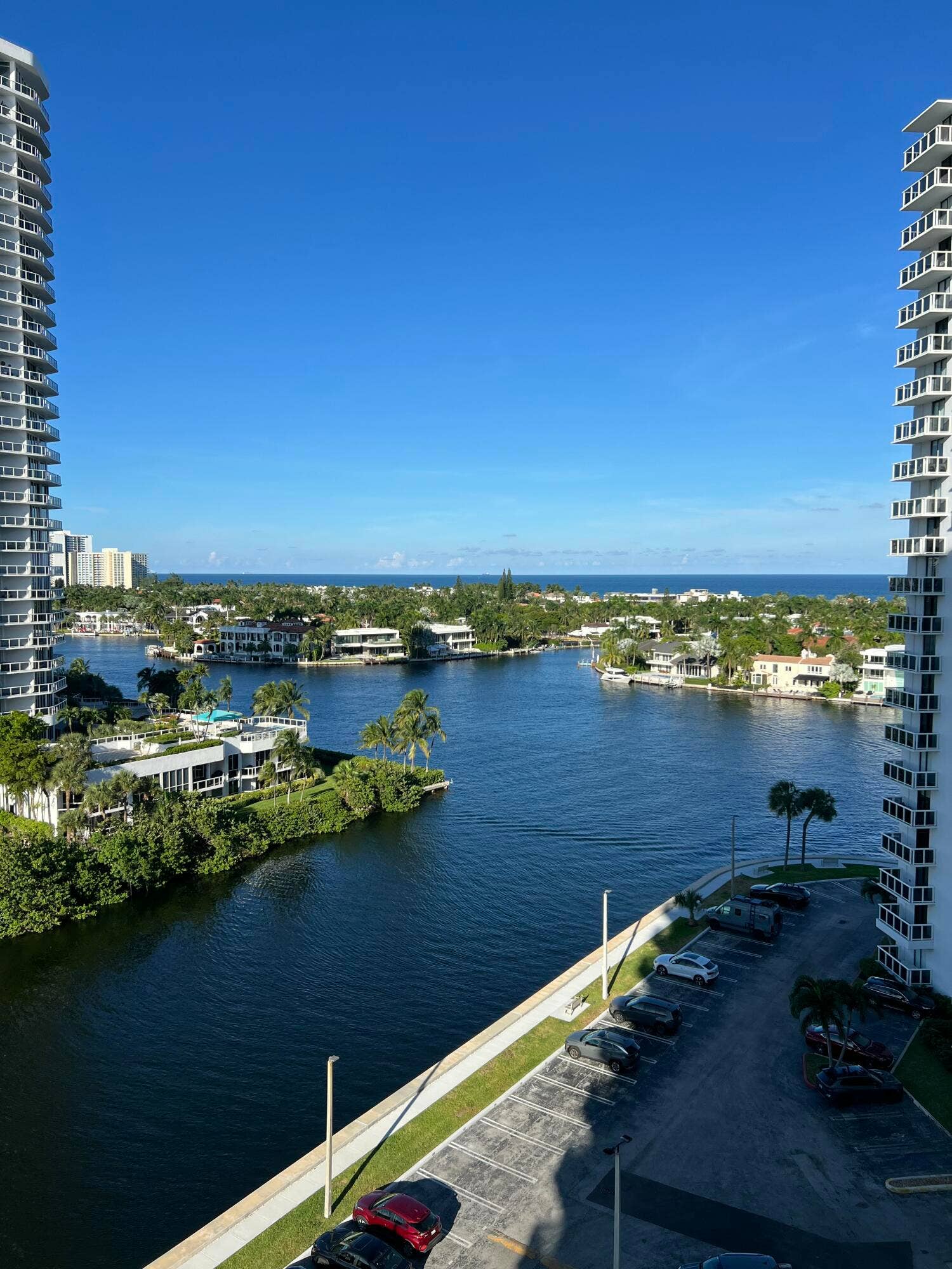 20505 E Country Club Drive, #1133, Aventura, FL 33180 View from the bedroom 2-1