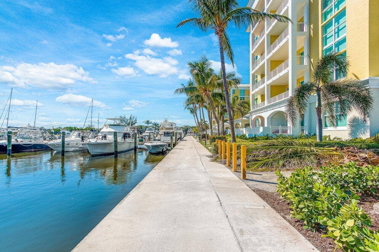 806 E WINDWARD Way, #301, Lantana, Lantana, FL 33462 036-806EastWindwardWay-Lantana-FL-33462-