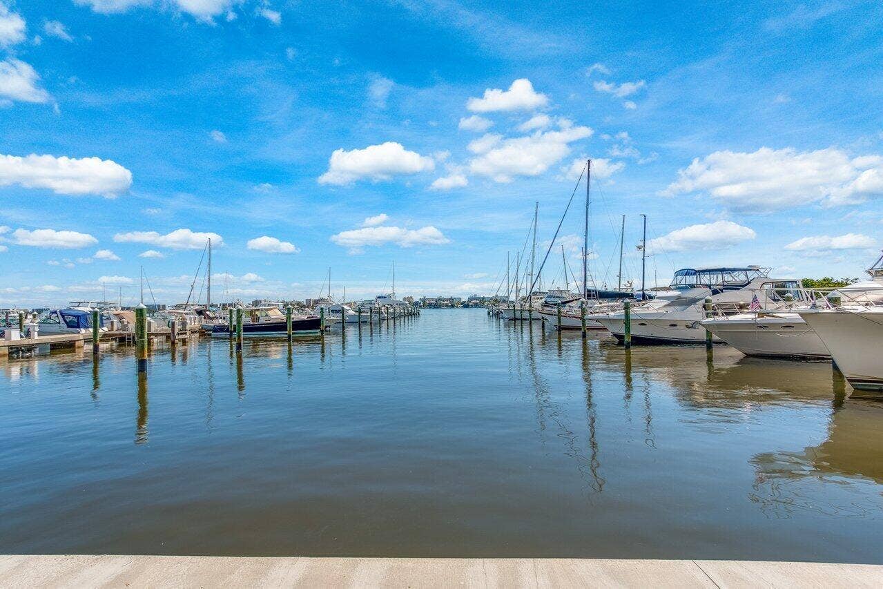806 E WINDWARD Way, #301, Lantana, Lantana, FL 33462 037-806EastWindwardWay-Lantana-FL-33462-