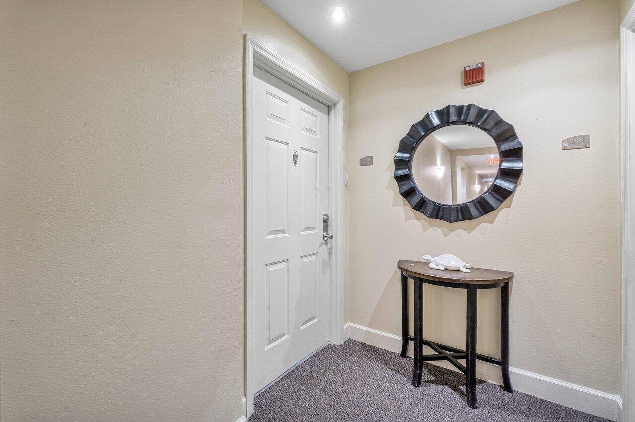 806 E WINDWARD Way, #301, Lantana, Lantana, FL 33462 005-806EastWindwardWay-Lantana-FL-33462-