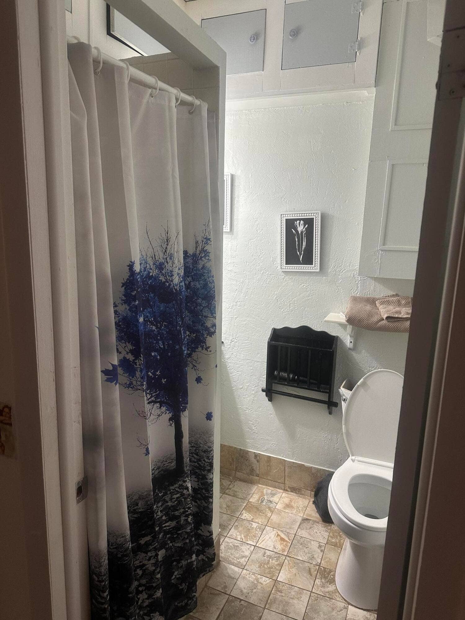 BATHROOM 2