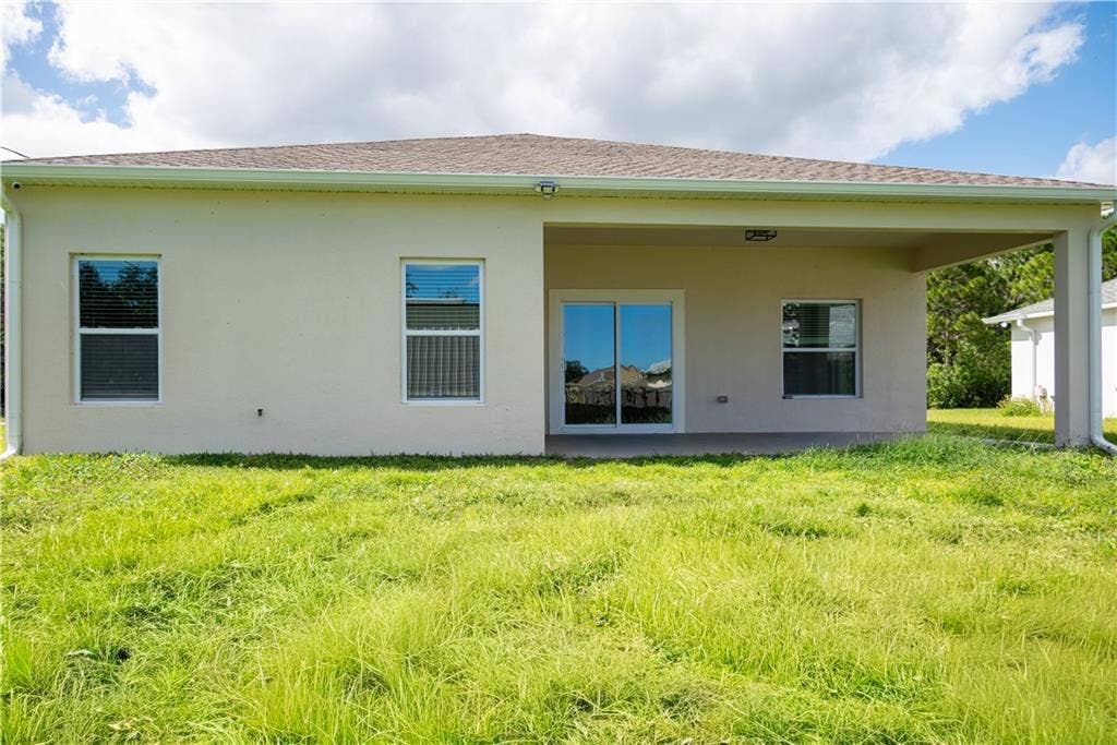 8336 100TH Avenue, Vero Beach, FL 32967 3
