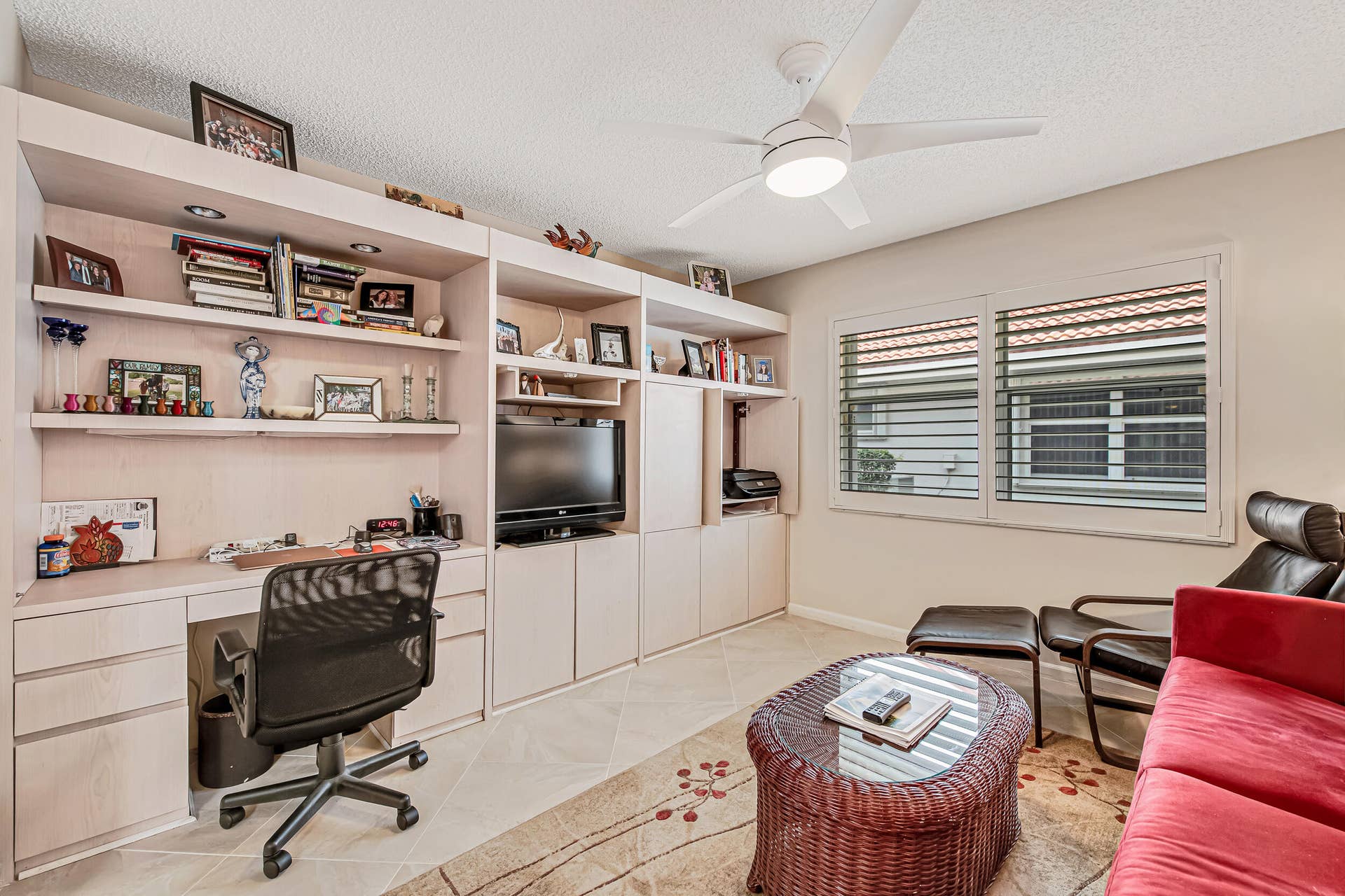 7569 Island Breeze Terrace, Boynton Beach, FL 33437 Office/Den