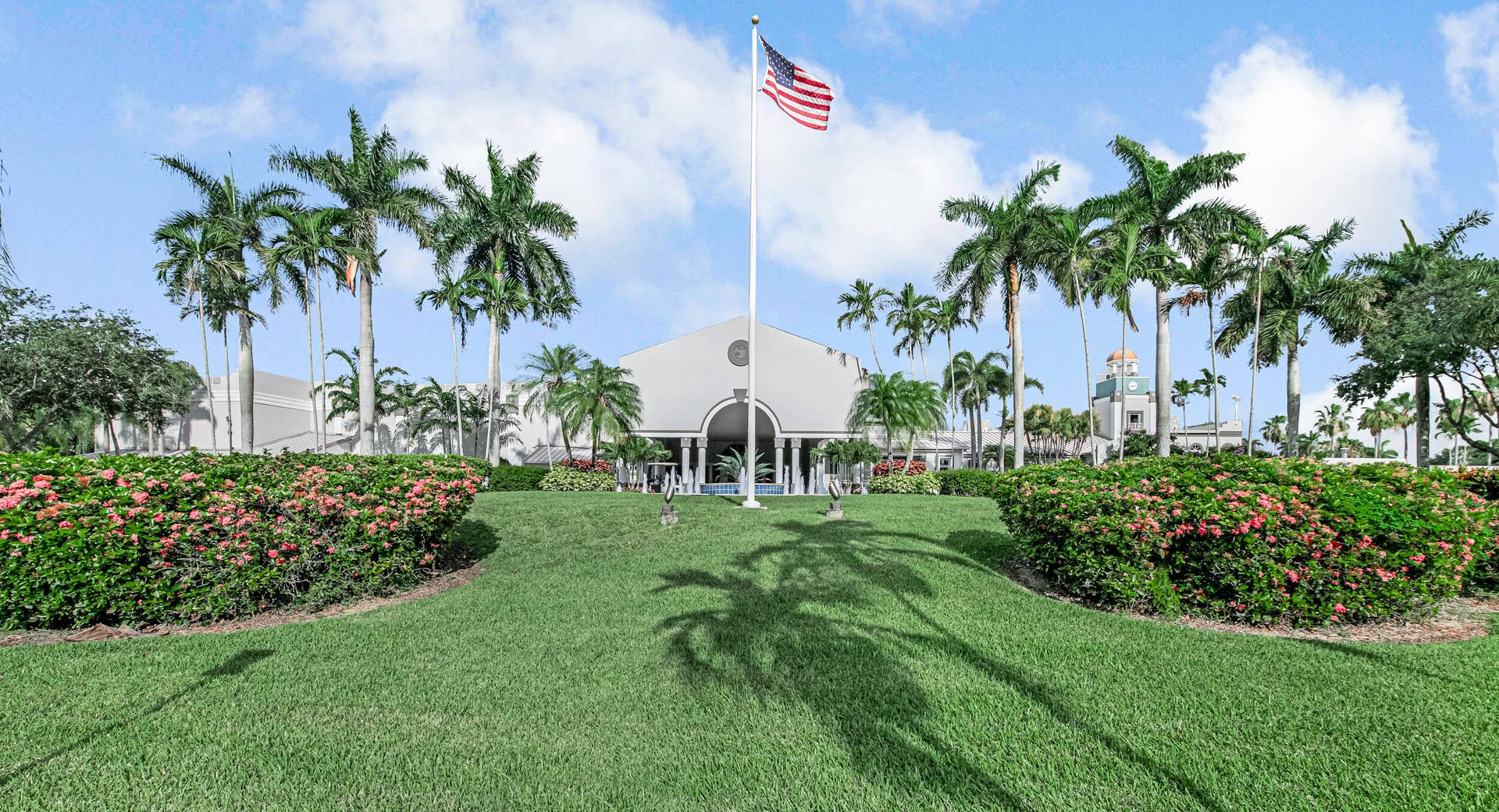 7569 Island Breeze Terrace, Boynton Beach, FL 33437 Clubhouse Front