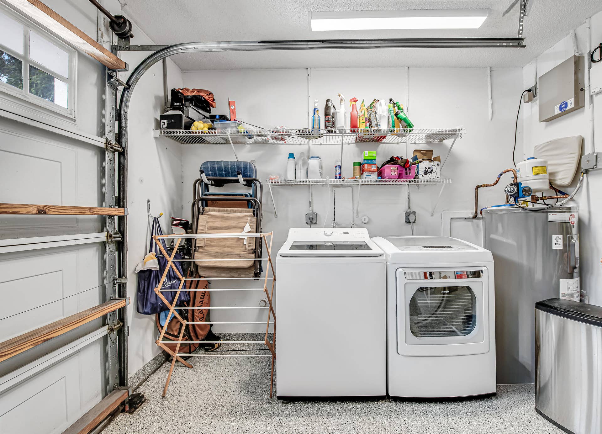 7569 Island Breeze Terrace, Boynton Beach, FL 33437 Garage/Laundry