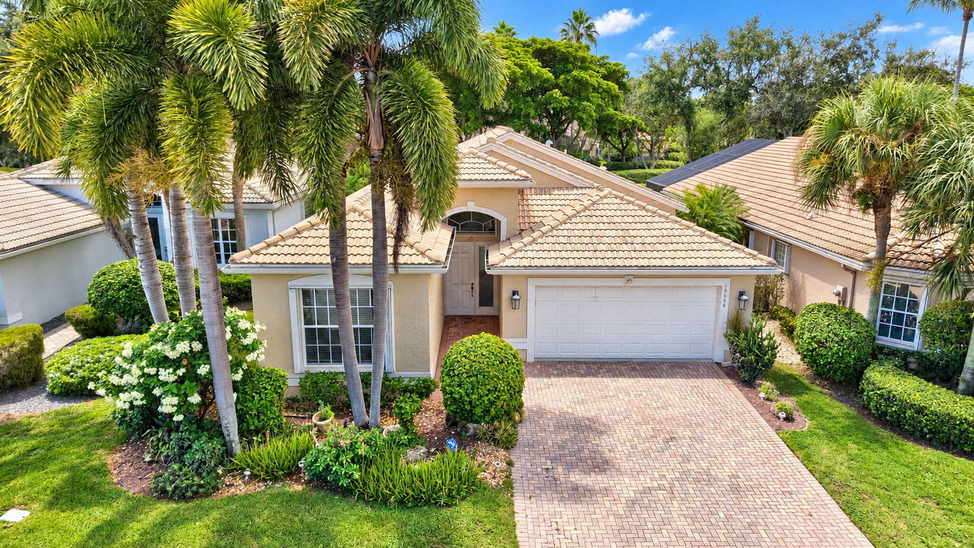 10606 CONWAY Trail, Boynton Beach, FL 33437 45-web-or-mls-DJI_20261023112942_0374_D_