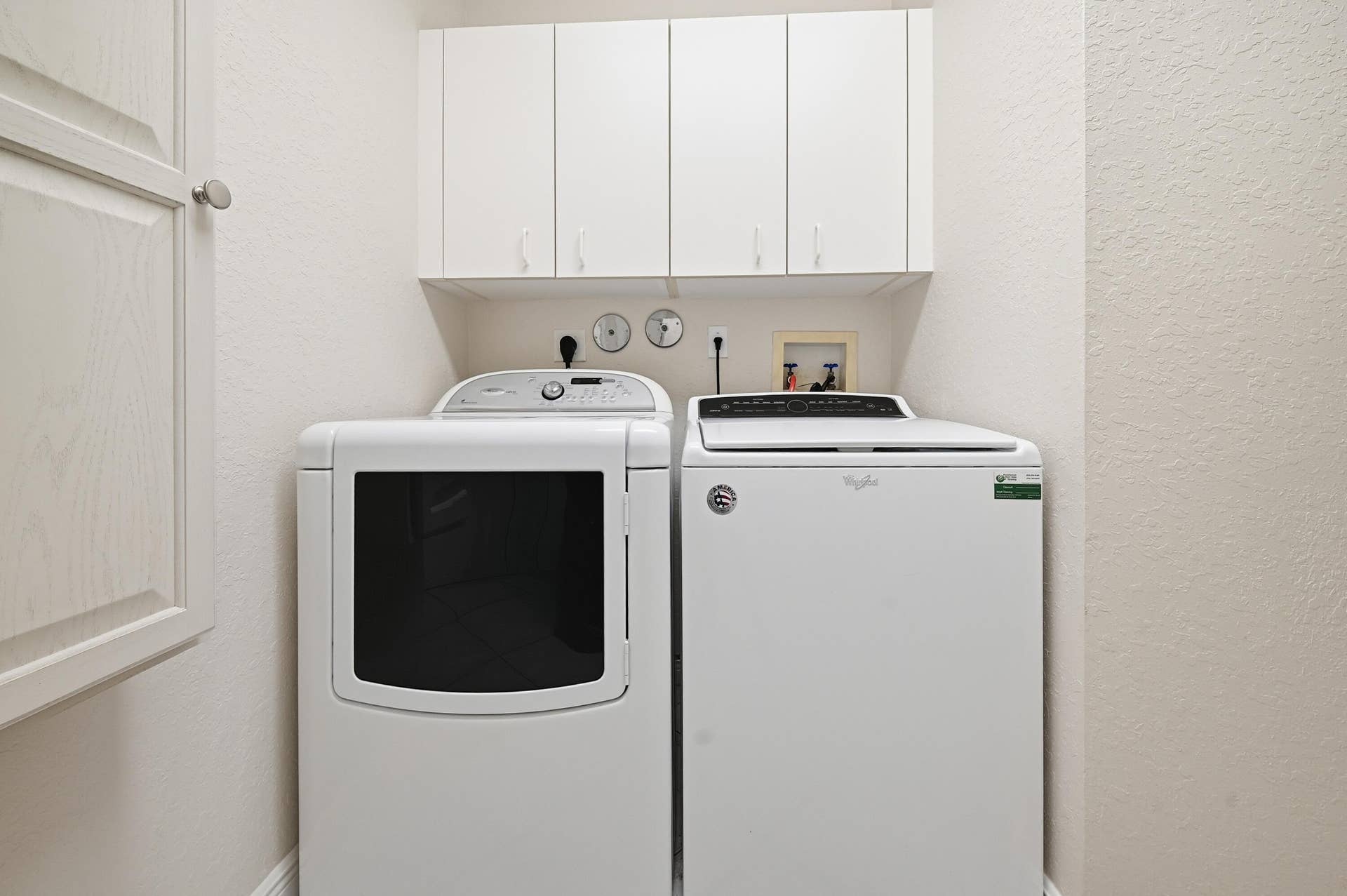 7986 EXETER Boulevard W, #101, Tamarac, FL 33321 Laundry room