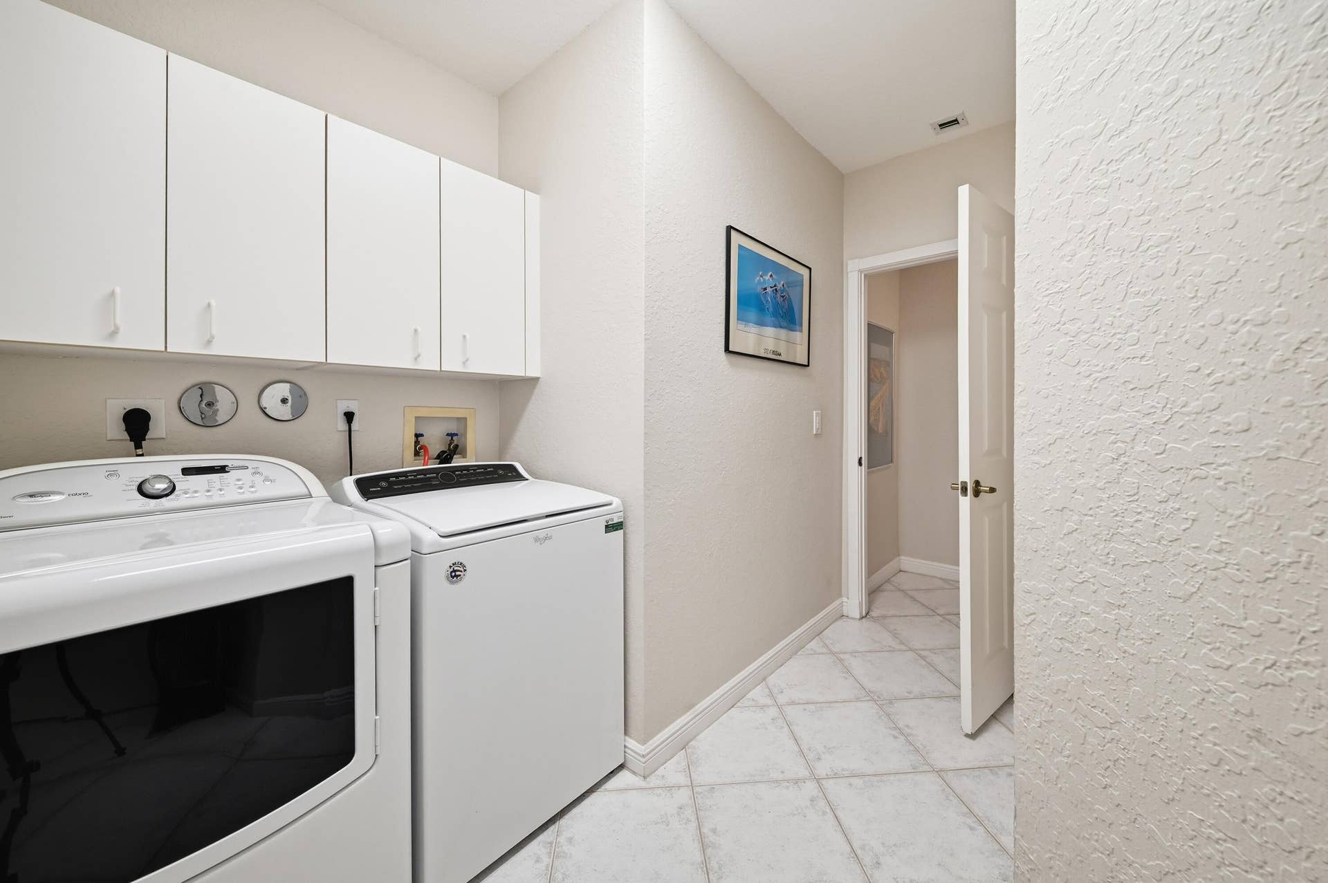 7986 EXETER Boulevard W, #101, Tamarac, FL 33321 Laundry room