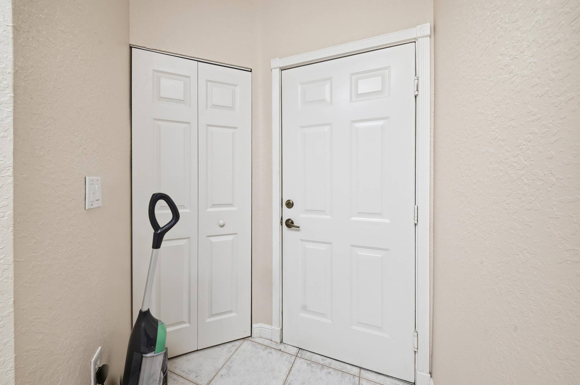 7986 EXETER Boulevard W, #101, Tamarac, FL 33321 Door to garage