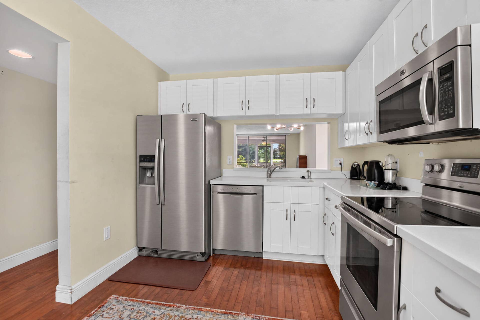 6530 Boca Del Mar Drive, Boca Raton, FL 33433 eat in kitchen
