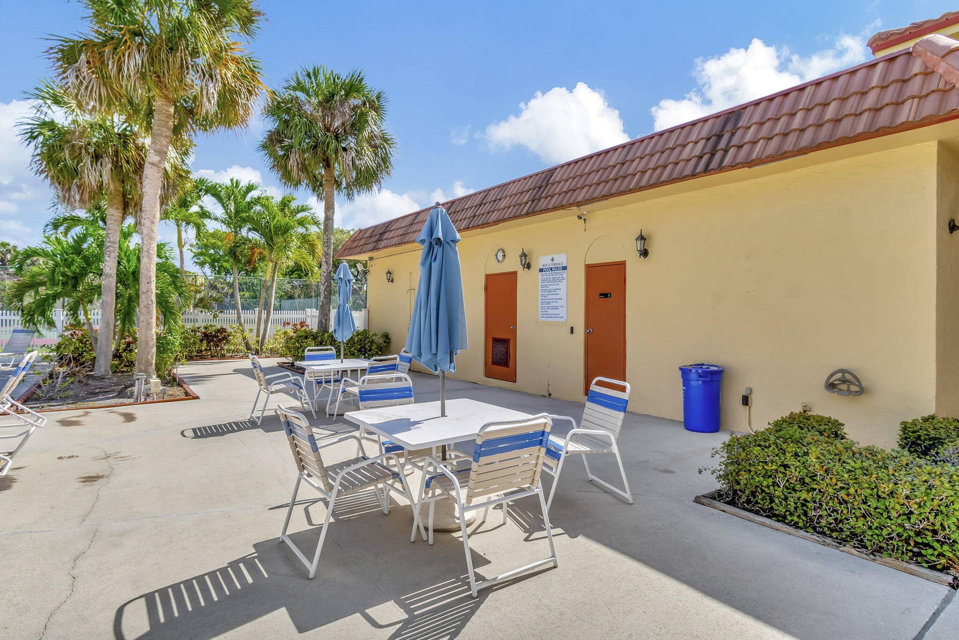 892 SW 9th Street Circle, #7, Boca Raton, Boca Raton, FL 33486 community tables