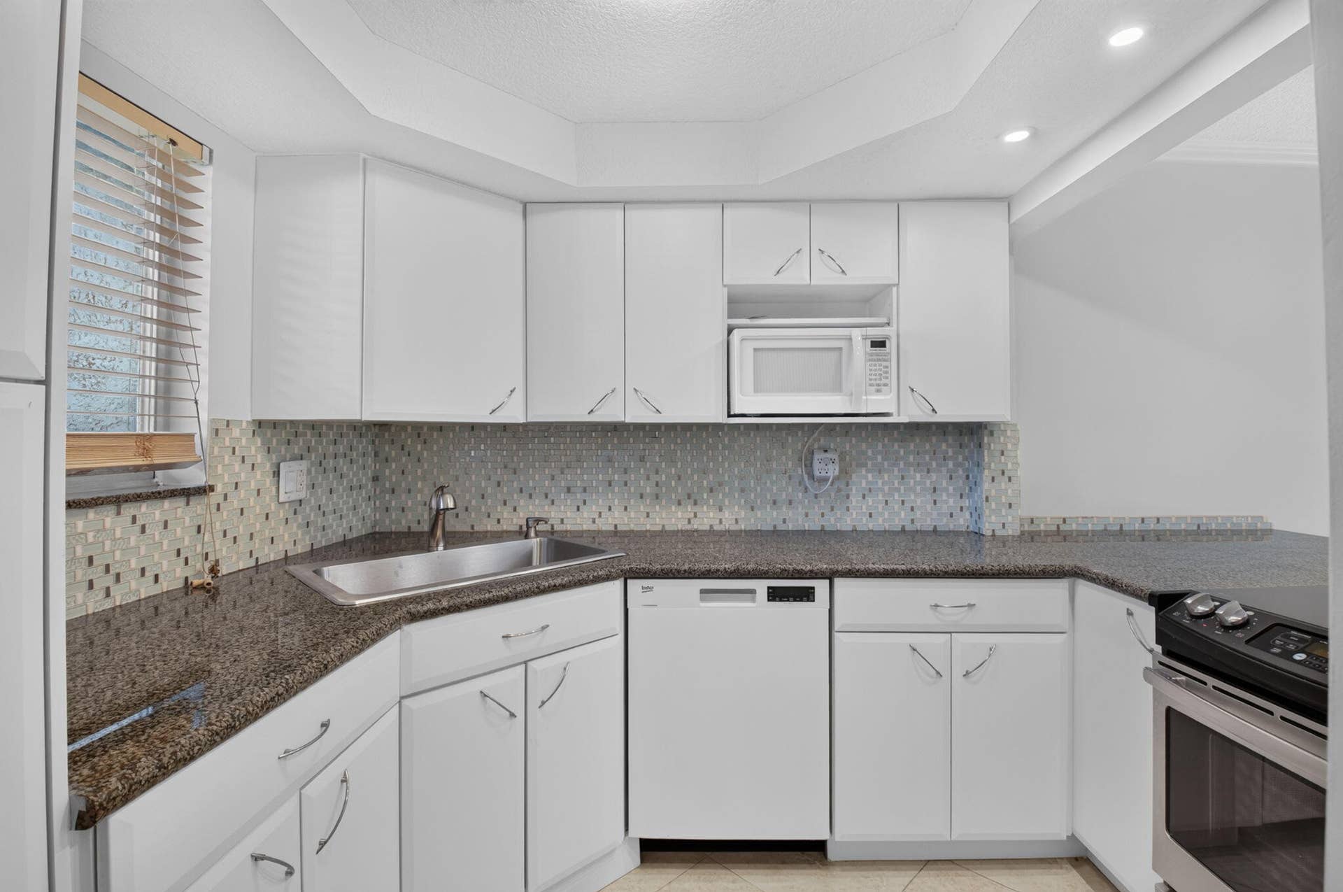 892 SW 9th Street Circle, #7, Boca Raton, Boca Raton, FL 33486 kitchen 4