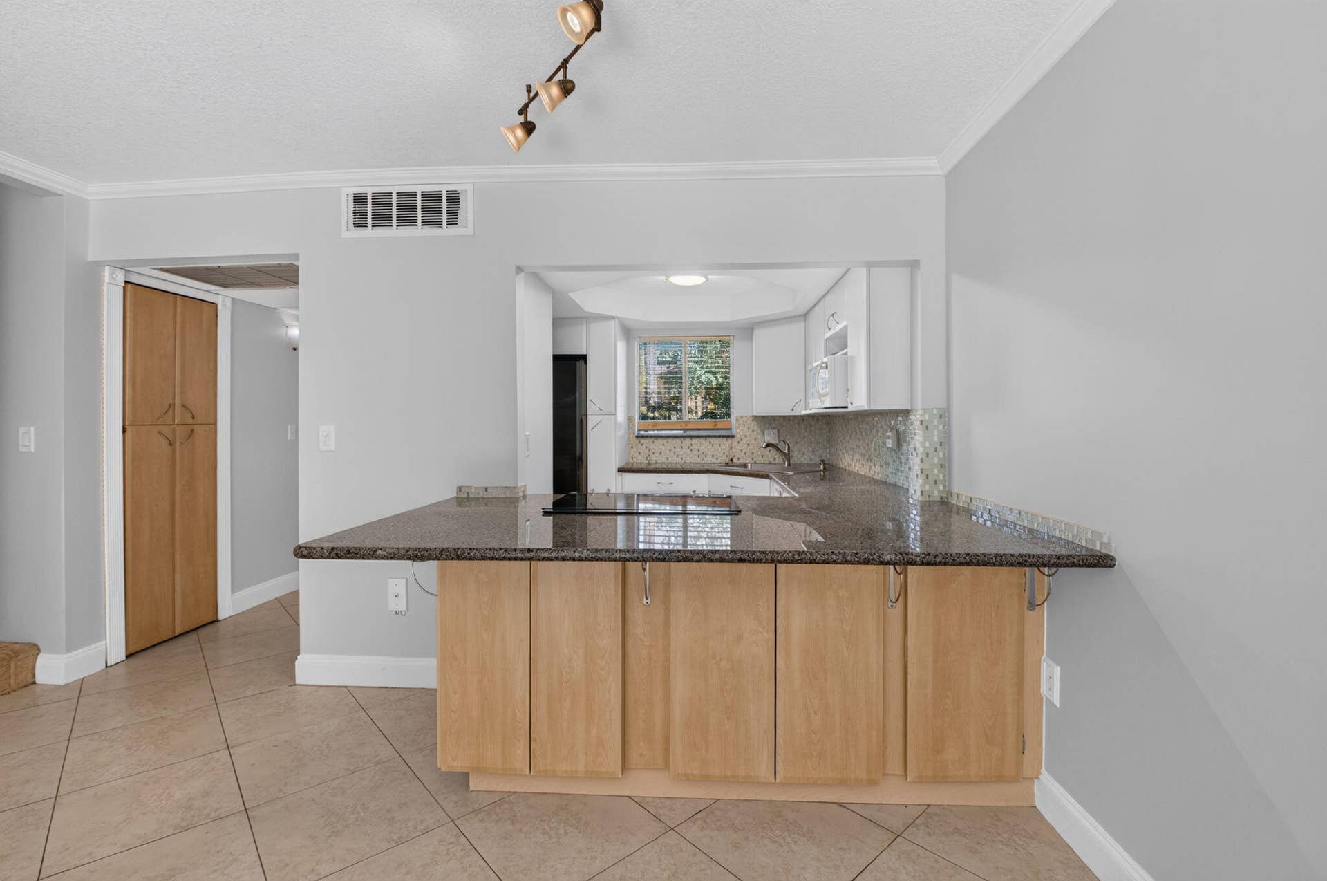 892 SW 9th Street Circle, #7, Boca Raton, Boca Raton, FL 33486 kitchen 2
